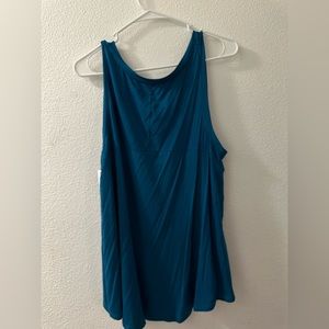 Time and Tru women’s athletic tank top. Size XXL.